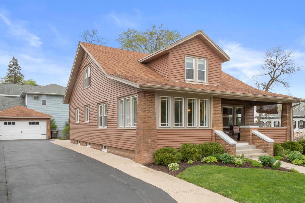 Gorgeous Downtown Bungalow, Walk Everywhere!!! Lake Geneva Buitenkant foto