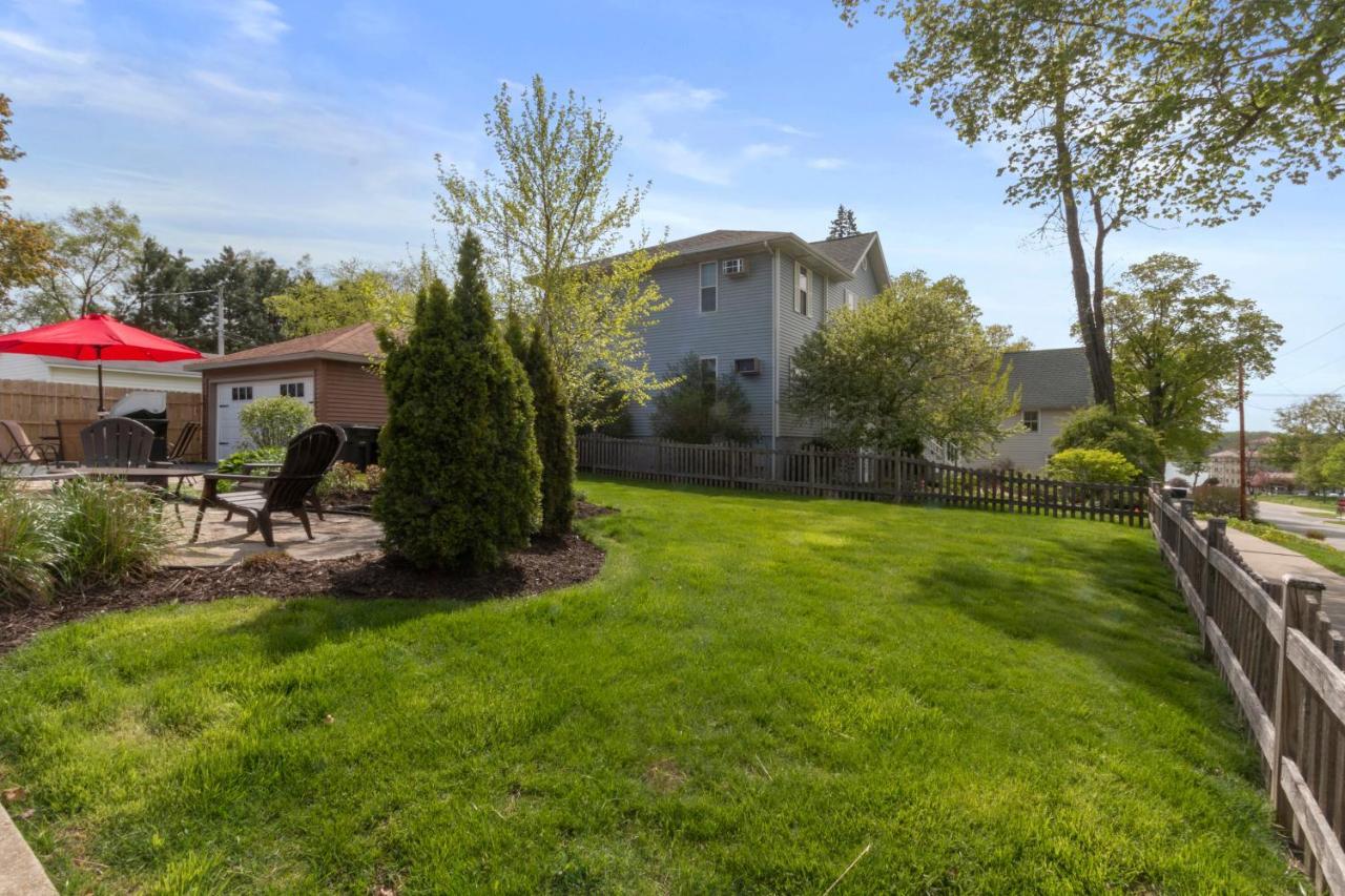 Gorgeous Downtown Bungalow, Walk Everywhere!!! Lake Geneva Buitenkant foto