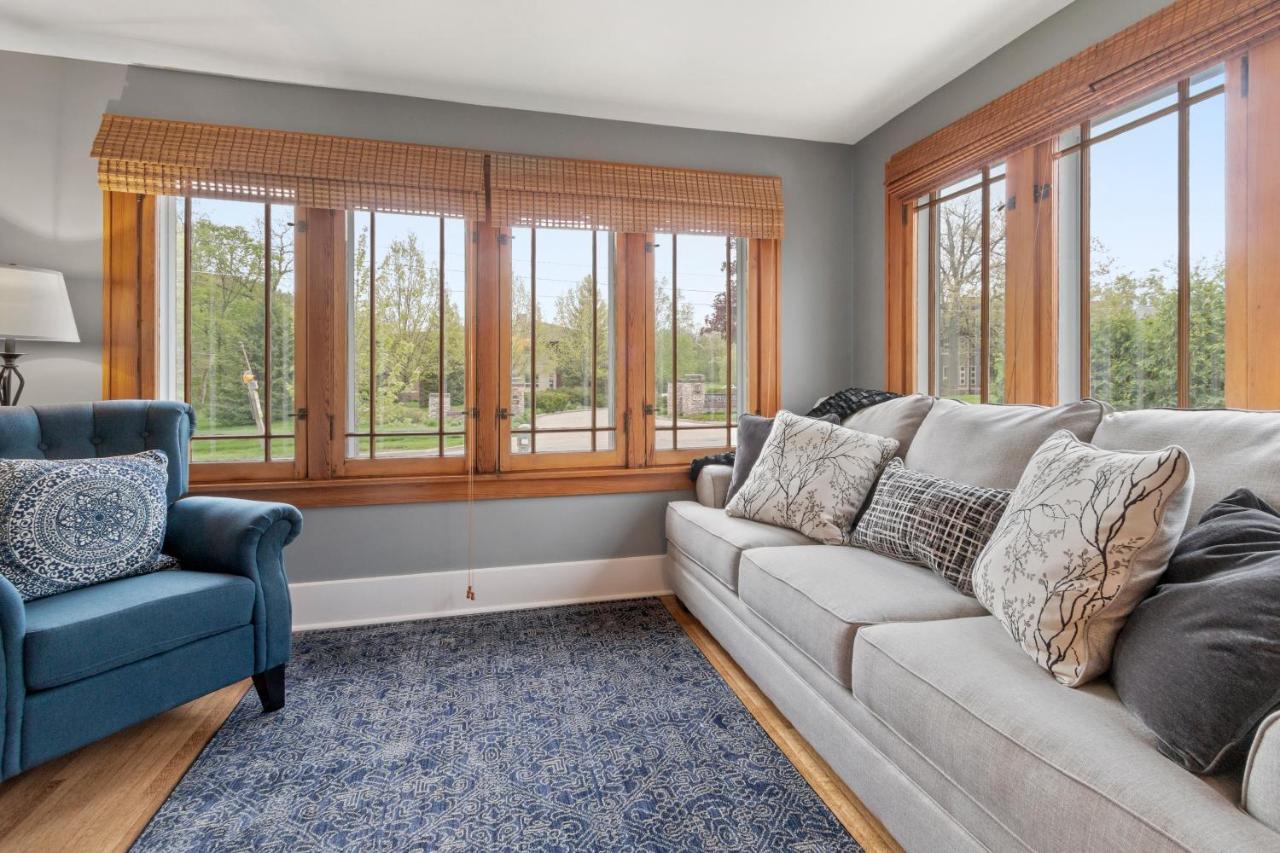 Gorgeous Downtown Bungalow, Walk Everywhere!!! Lake Geneva Buitenkant foto