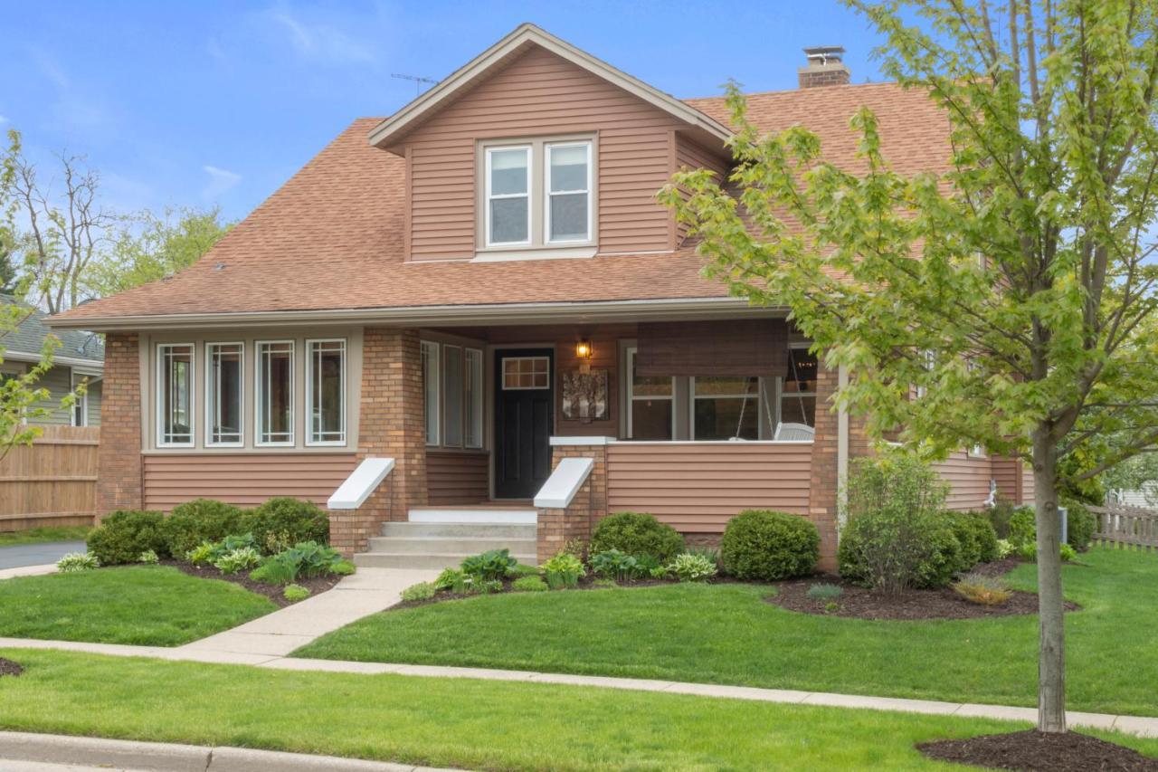 Gorgeous Downtown Bungalow, Walk Everywhere!!! Lake Geneva Buitenkant foto